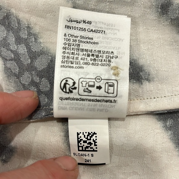 EUC & Other Stories black and tan print tie belted long sleeve wrap midi dress. - Picture 16 of 16